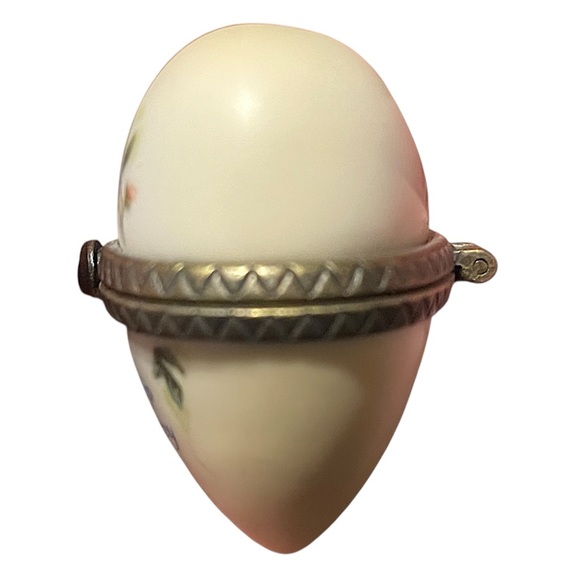 Midwest of Cannon Falls PHB Collection Hand Painted Friendship Heart Trinket Box - Picture 3 of 13